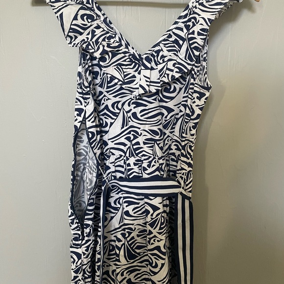 NWT Vineyard Vines Rough Seas Ruffle Dress.  Size Small - Picture 4 of 7